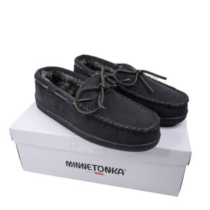 NWT Minnietonka Pile Lined Leather Moccasins